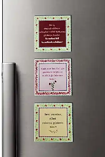 3 lü Dua ve Ayet Yazılı Buzdolabı Magnet - 6.5 X 6.5 cm Mıknatıslı Dekoratif Dolap Süsü 