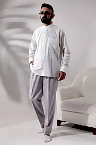 Açık Krem Erkek Bol Kesim Tek Cepli Hakim Yaka Hac ve Umre Keten Gömlek - ihvanonline (1)