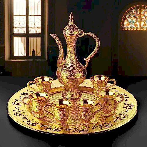 Altın Renk Dekoratif Zemzem Takımı 8 Parça Fincan Servis Takımı - 1