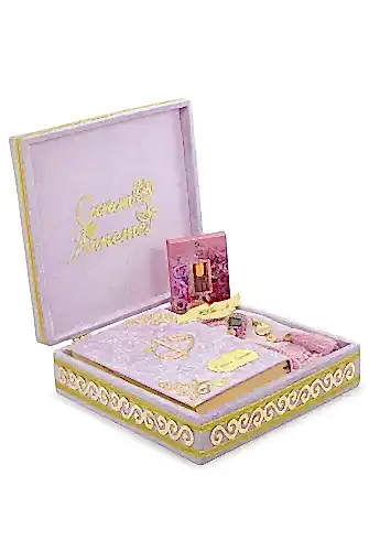 Anneler Gününe Özel Sandıklı Kadife Kuranı Kerim Seti Şal Tesbih Esans Zikirmatik Seccade Seti Pembe - 1