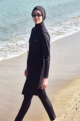 Haşema Gold Nakış Detaylı Siyah Jileli 4 Parça Tam Kapalı Tesettür Mayo Takımı - Haşema (1)