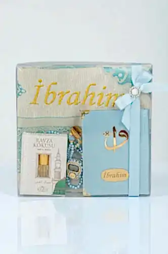 Hediyelik Kişiye Özel İsimli Seccade Seti - Yasin Kitabı, Tesbih, Zikirmatik, Esans - Mavi 