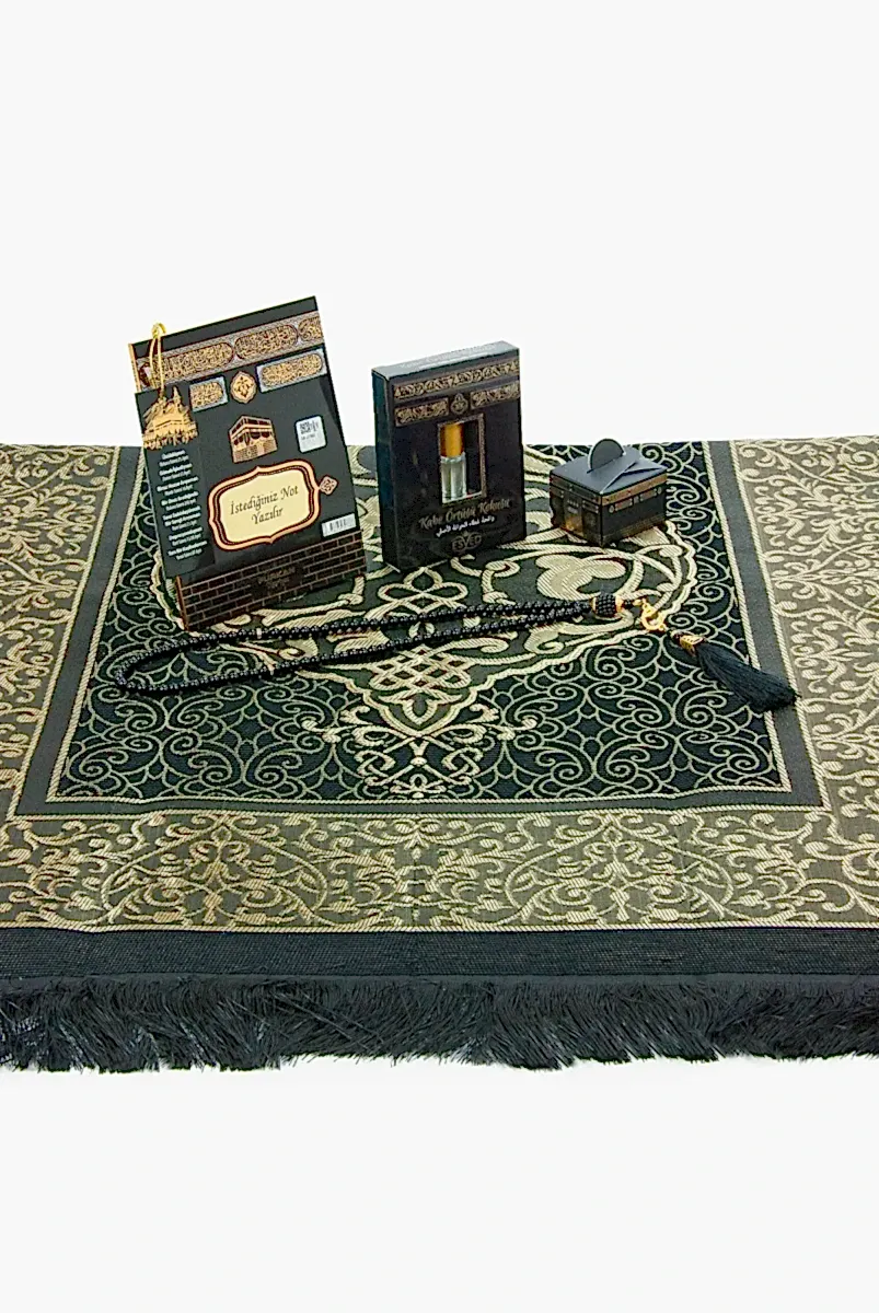 İsme Özel Kabe Desenli Çantalı İsimli Yasin Kitabı, Tesbih, Esans ve Seccade Seti Siyah - 3
