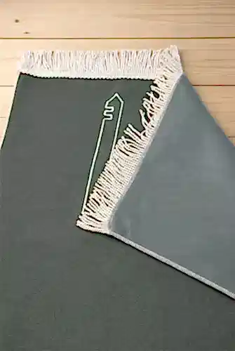 Kabe İşlemeli Lüks Kadife Seccade - Çeyizlik, Hac ve Umre Hediyelik Namazlık - Haki Yeşil - ihvanonline (1)