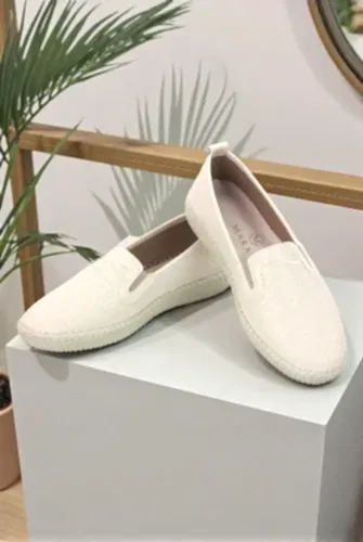 Kadın Deri Günlük Ortopedik Ayakkabı, Esnek ve Yumuşak Tabanlı Hac Umre Ayakkabısı - Bej 