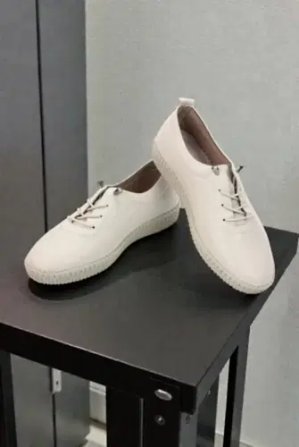 Kadın Deri Ortopedik Günlük Ayakkabı, Esnek ve Yumuşak Tabanlı Hac Umre Ayakkabısı - Bej 