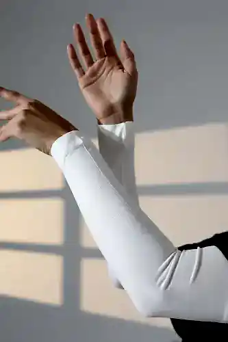 Kadın Düz Dikişsiz Pratik Likralı Tesettür Kolluk Penye Namaz Kolluğu - Krem - ihvanonline (1)