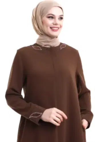 Kahverengi Gizli Fermuarlı Yaka Kısmı Kristal Taşlı Tesettür Ferace 23300 - Derin Store (1)