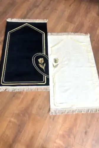 Çeyizlik Eşli Çift Seccadesi, Bohçalık Kalpli Namazlık Set Siyah Krem - ihvanonline (1)