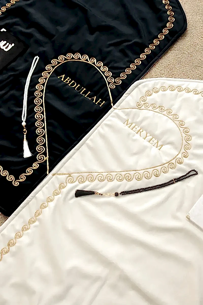 Kişiye Özel İsimli Kalpli Seccade Gelin Damat Bohçası Çift Seccadesi Tesbihli Çeyizlik Hediyelik Set - 5