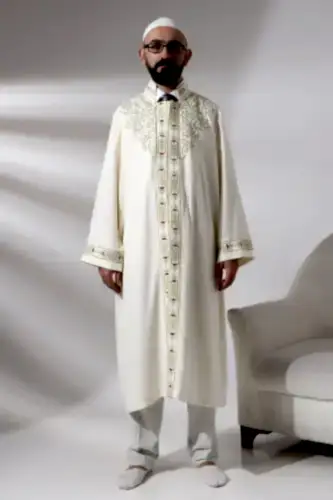 Krem Erkek Namaz Elbisesi Hakim Yaka Nakış İşlemeli İmam Cübbesi 