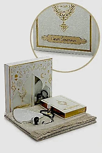 Öğretmenler Gününe Özel Kuranı Kerim ve Seccade Seti Beyaz - 1