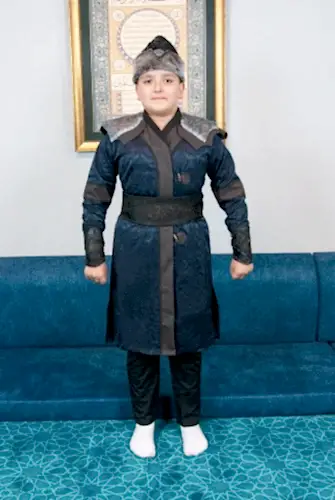 Peluş Kürk Detaylı Ertuğrul Erkek Çocuk Kostümü, Alp Kıyafeti Lacivert - 5