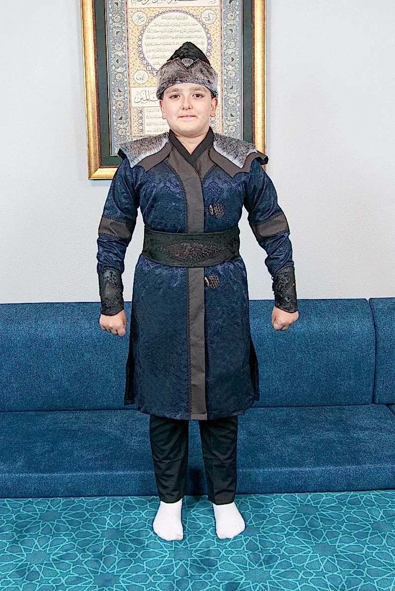 Peluş Kürk Detaylı Ertuğrul Erkek Çocuk Kostümü, Alp Kıyafeti Lacivert - 5
