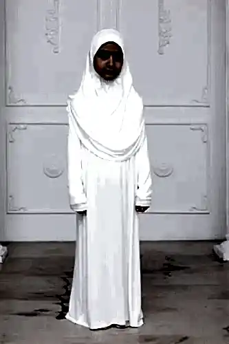 Pratik Başörtülü Çocuk Namaz Elbisesi, Tek Parça Çocuk Namaz Kıyafeti Beyaz 