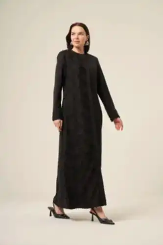 Siyah Dubai İpeği Yakma Kumaş Desenli Gizli Fermuarlı Tesettür Ferace - 6170 Siyah - Derin Store (1)