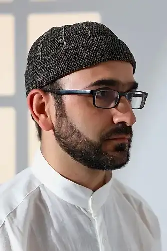 Siyah Katlamalı Çift Renk Kışlık Kadife Takke 