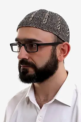 Siyah Taş Kışlık Çift Renk Kadife Namaz Takkesi - 1